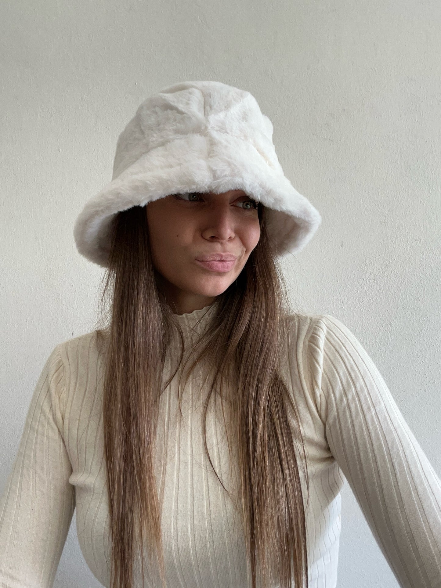 CAPPELLO LORA BIANCO